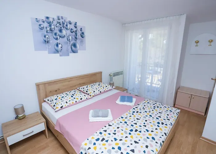 Apartment Ivica *