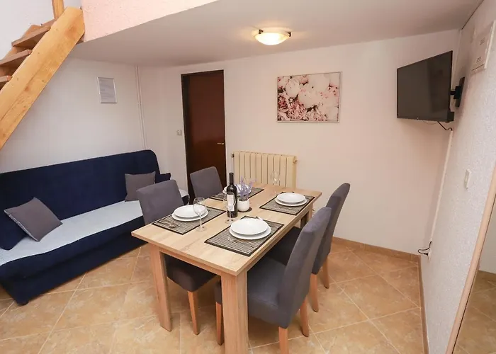 Apartment Ivica *