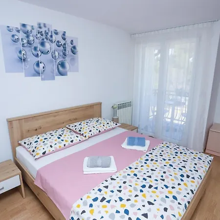 Apartment Ivica *