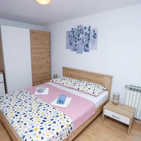 Ivica Apartment