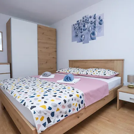 Apartment Ivica