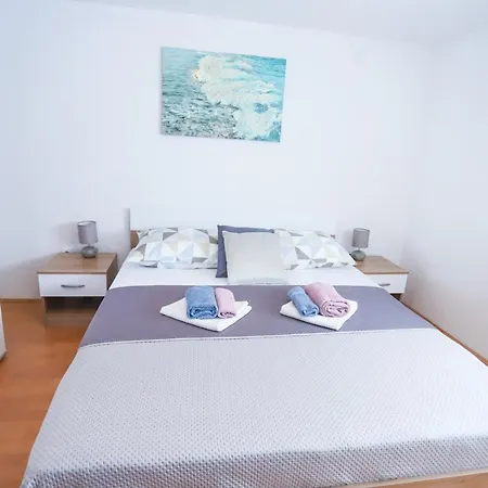 Apartment Ivica