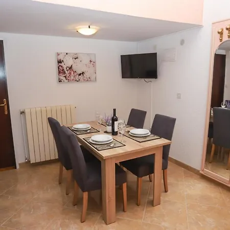 Ivica Apartment